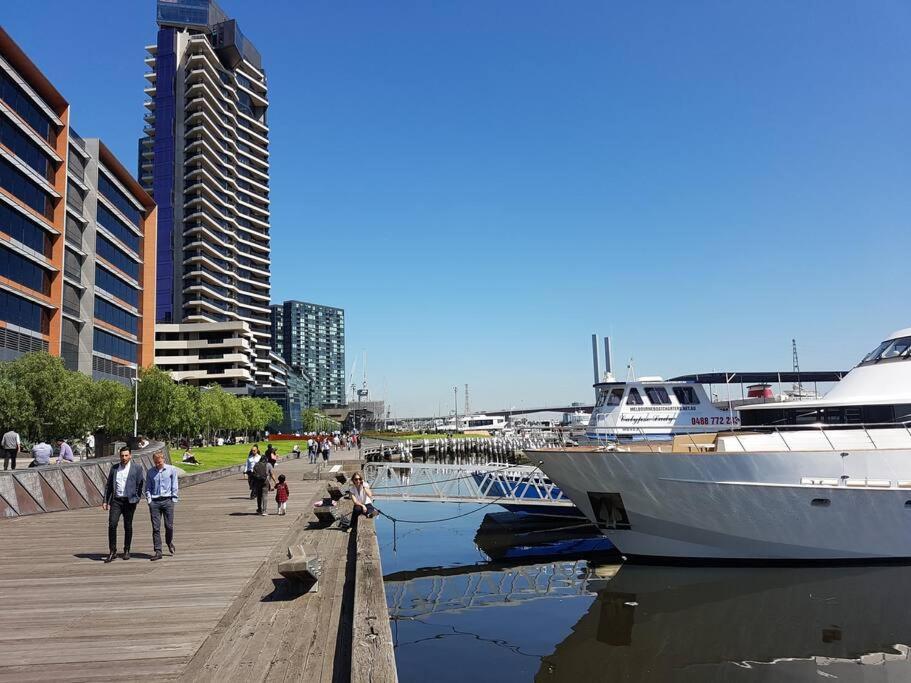 Melbourne Docklands Riverside Views Exterior foto