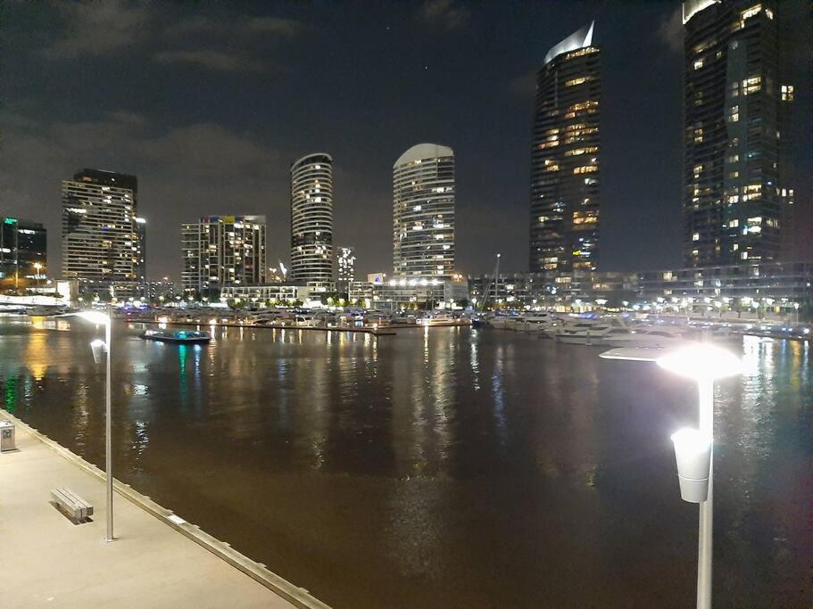 Melbourne Docklands Riverside Views Exterior foto
